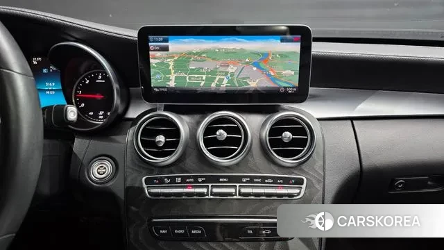 Mercedes-Benz C-Class W205 2019 Белый из Кореи, фото 5