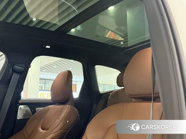 Volvo XC60 PHEV 2024 Белый из Китая, фото 5