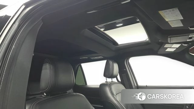 Ford Explorer 2018 Белый из Кореи, фото 5