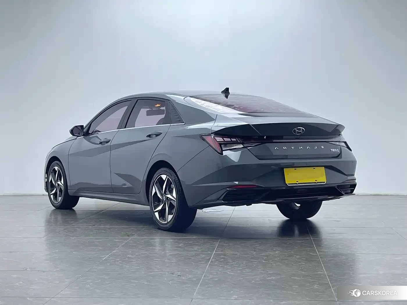 Hyundai Elantra 2021 Silver/gray из Китая, фото 5
