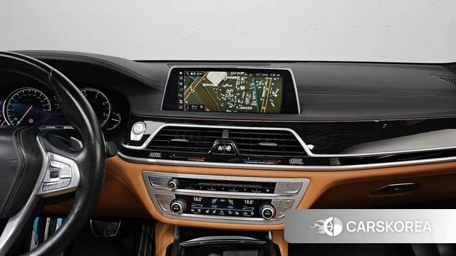 BMW 7 Series (G11) 2018 Серый из Кореи, фото 5
