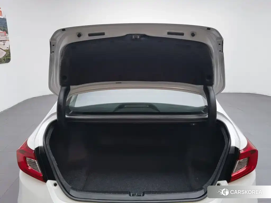 Honda Accord 2021 Белый из Китая, фото 5