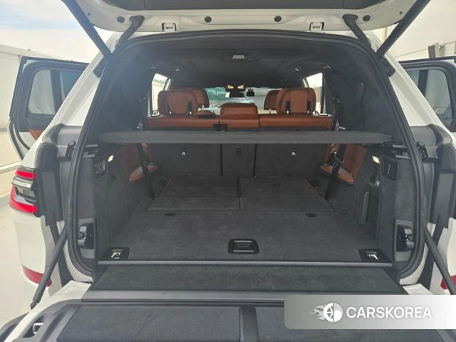 BMW X7 (G07) 2026 Белый из Кореи, фото 5