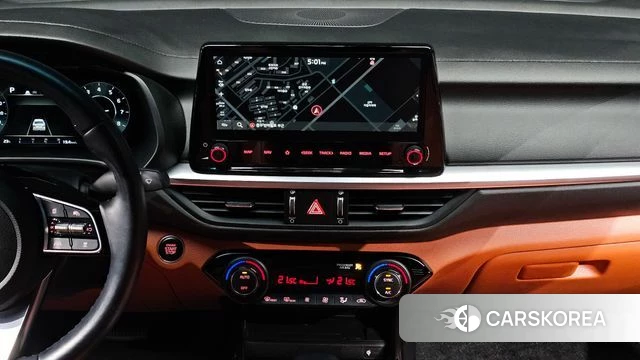 Kia The New K3 2nd generation 2021 Белый из Кореи, фото 5