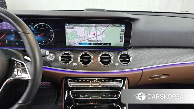 Mercedes-Benz E-Class W213 2023 Черный из Кореи, фото 5