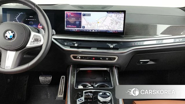 BMW X7 (G07) 2025 Песочный из Кореи, фото 5