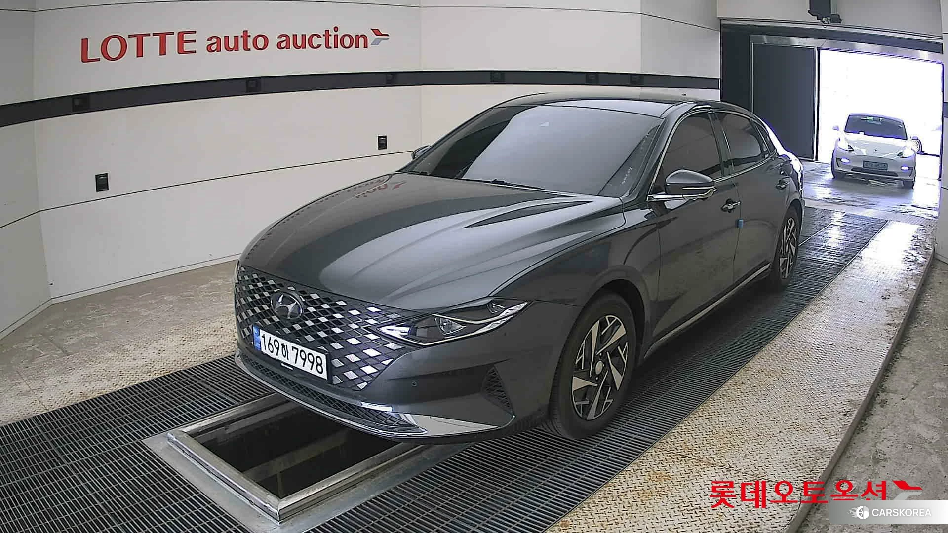 Hyundai Grandeur Hybrid 2022 Nocturne Grey Metallic из Кореи, фото 5