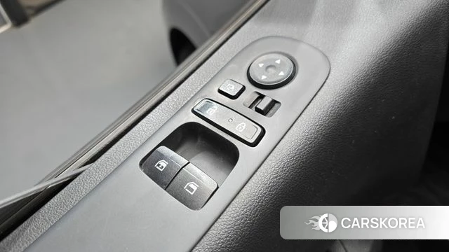 Hyundai Staria 2023 Серебряный из Кореи, фото 5