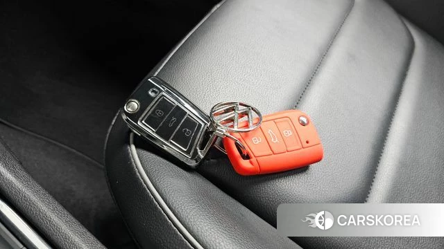 Volkswagen Tiguan second Generation 2022 Черный из Кореи, фото 5