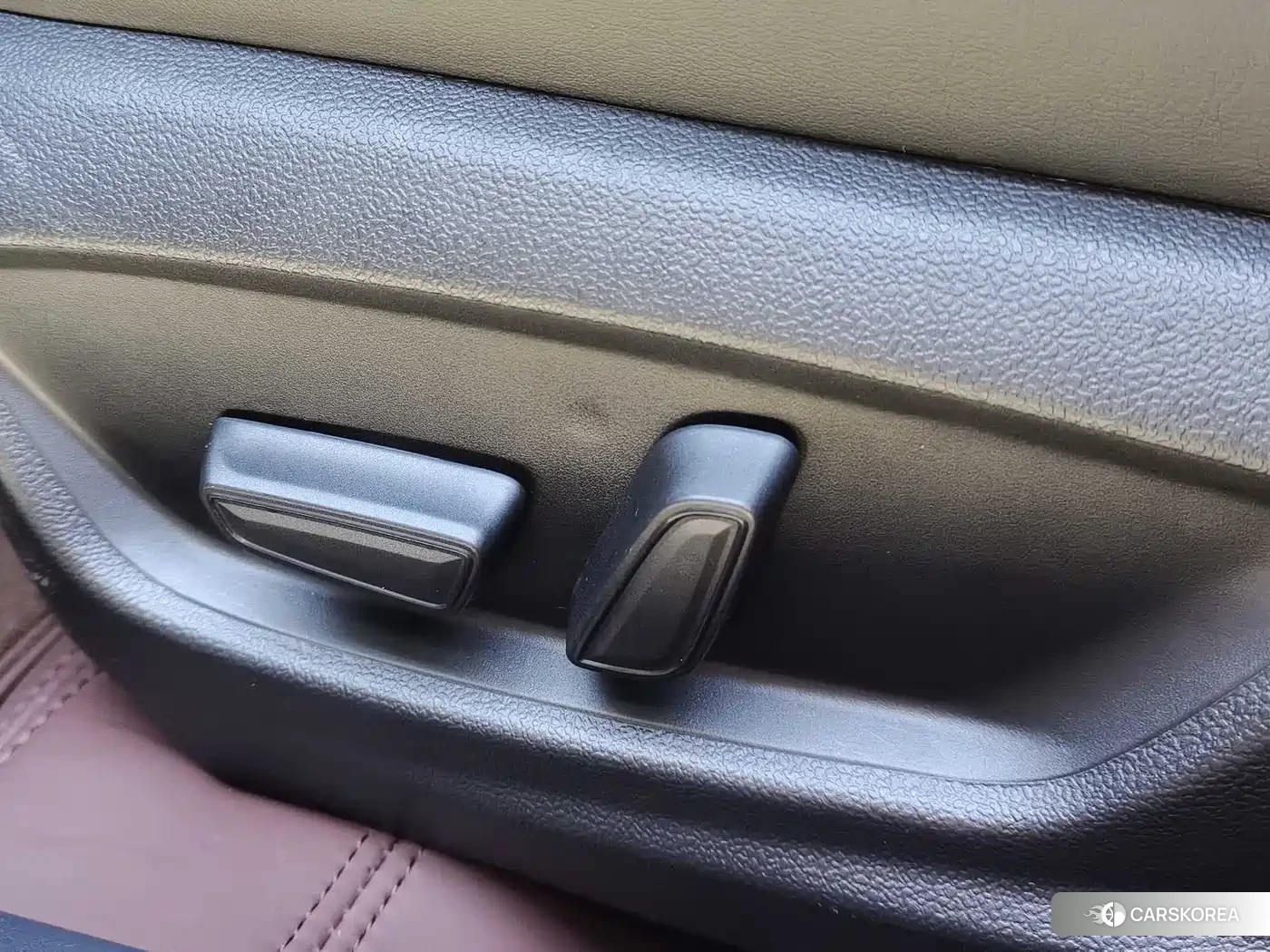 Toyota Camry 2024 Champagne/brown из Китая, фото 5