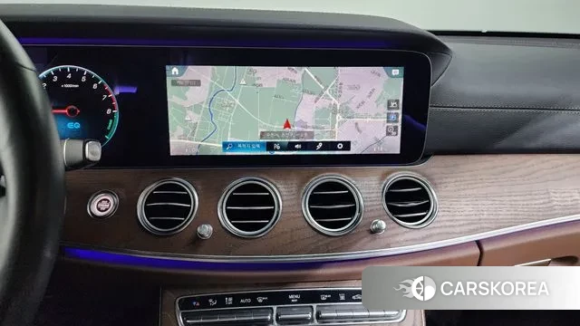 Mercedes-Benz E-Class W213 2021 Белый из Кореи, фото 5