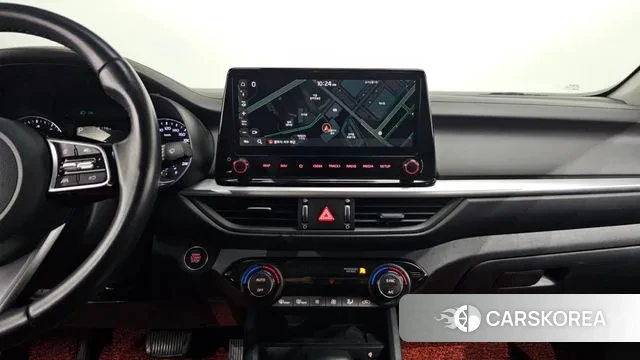 Kia The New K3 2nd generation 2021 Белый из Кореи, фото 5