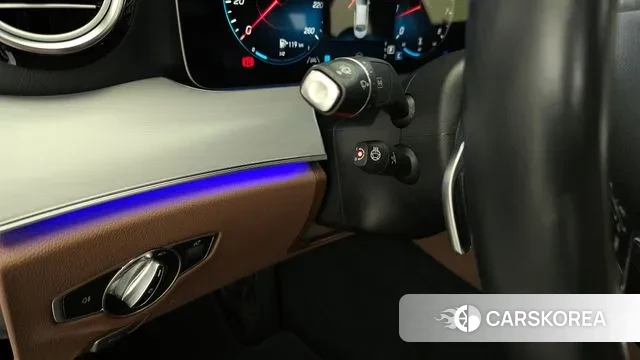 Mercedes-Benz E-Class W213 2020 Белый из Кореи, фото 5