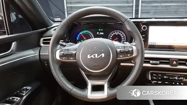 Kia K5 Hybrid 3rd Generation 2023 Черный из Кореи, фото 5