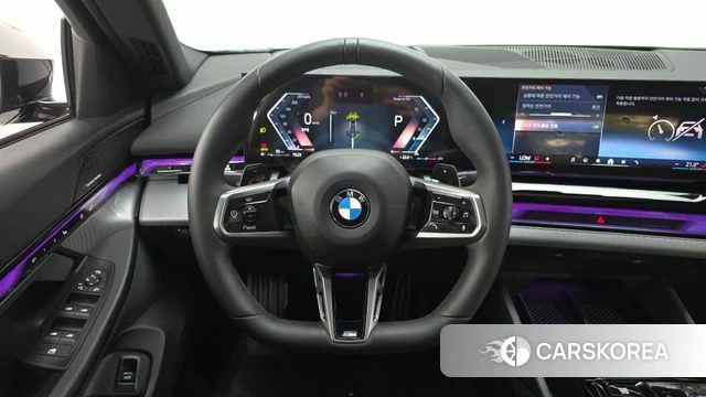 BMW 5 Series (G60) 2025 Черный из Кореи, фото 5