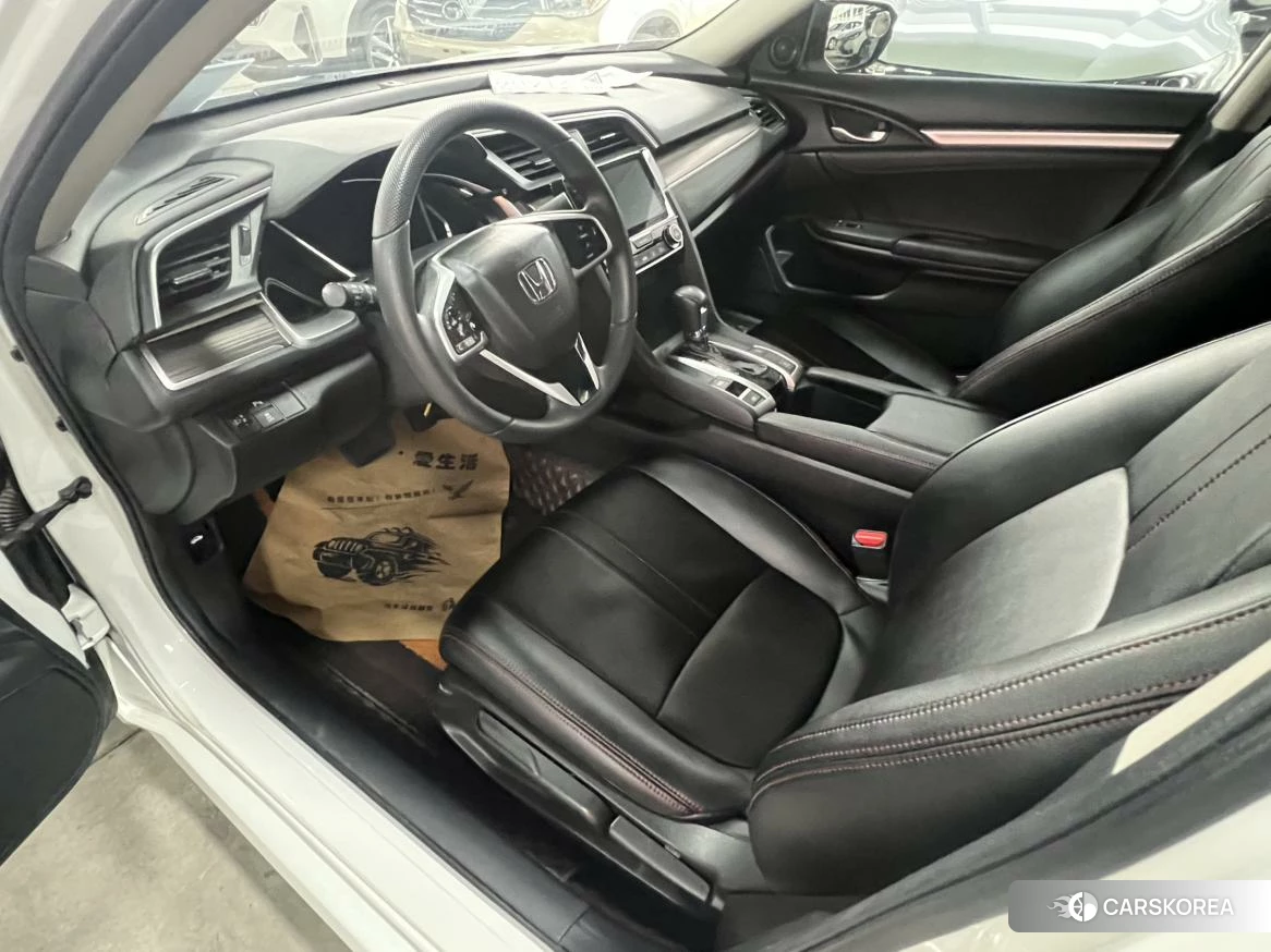 Honda Civic 2019 Белый из Китая, фото 5
