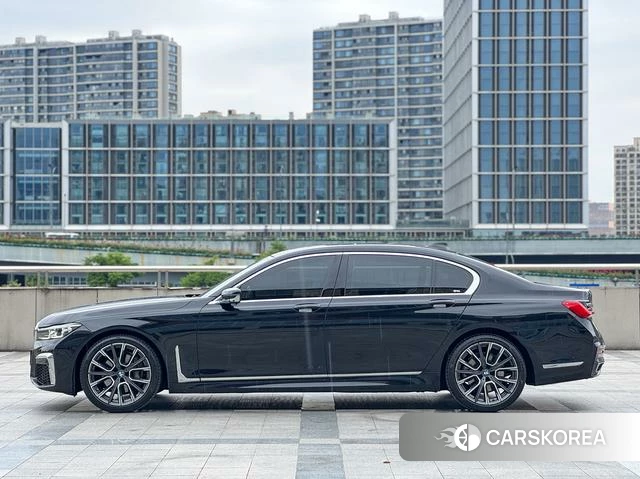 BMW 7 series 2021 Черный из Китая, фото 5