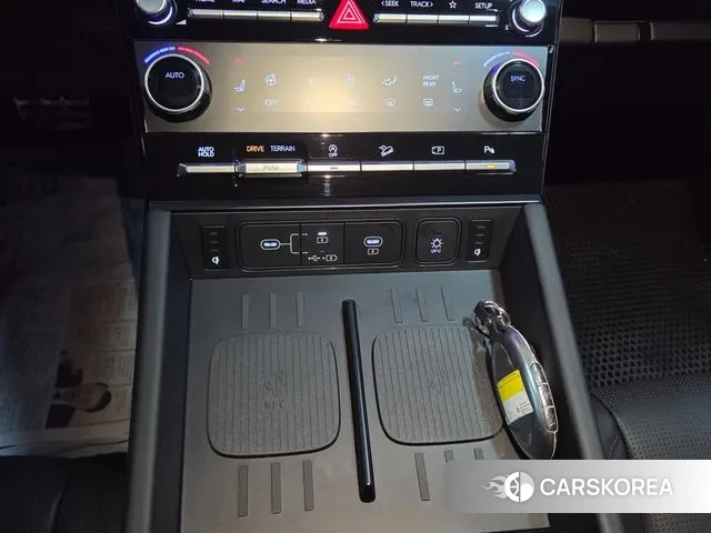 Hyundai Santa Fe (MX5) 2023 Белый из Кореи, фото 5