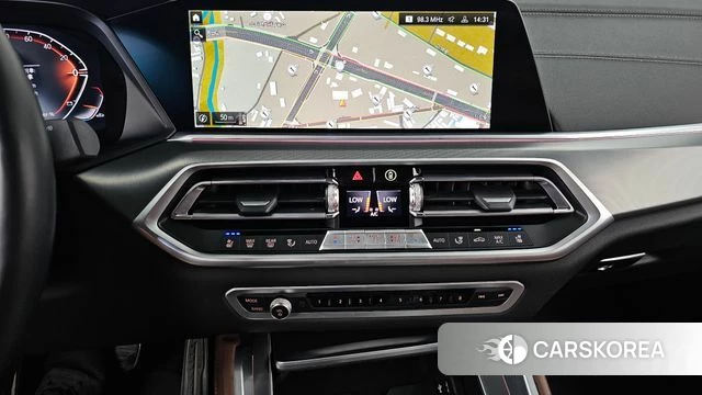 BMW X6 (G06) 2023 Белый из Кореи, фото 5