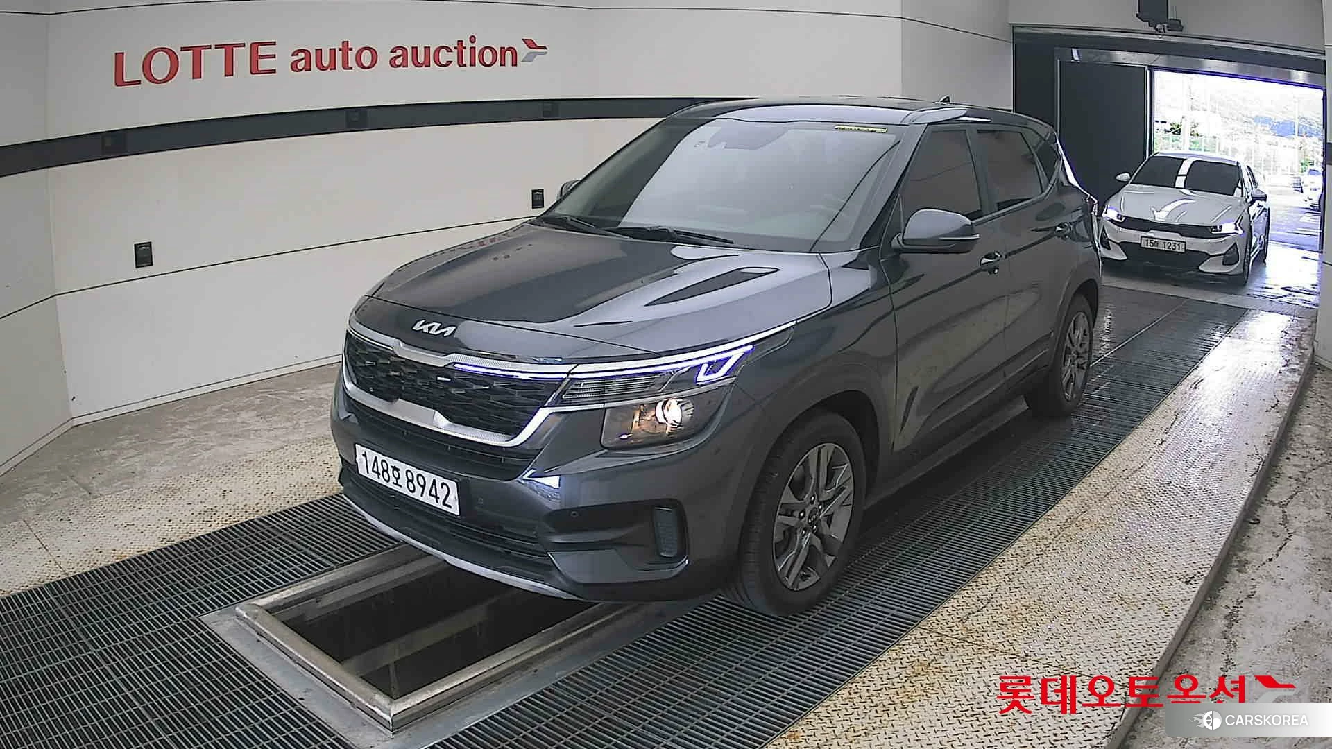 Kia Seltos 2022 Gravity Gray из Кореи, фото 5