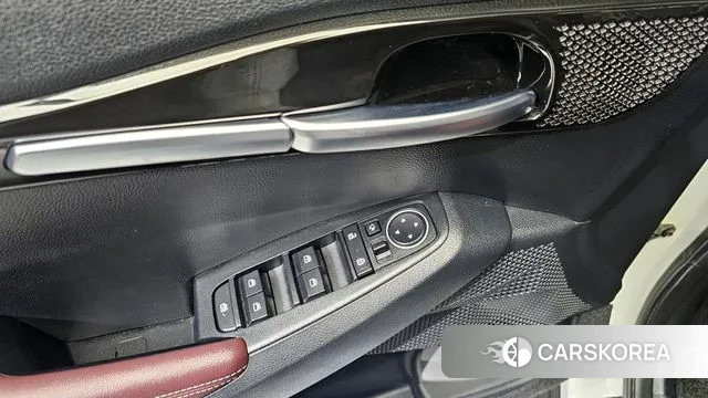 Kia Seltos 2022 Белый из Кореи, фото 5