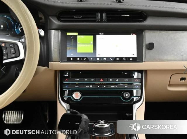 Jaguar XF (X260) 2019 Черный из Кореи, фото 5