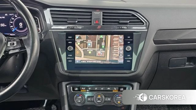 Volkswagen Tiguan Allspace 2020 Белый из Кореи, фото 5