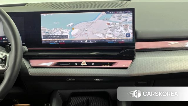 BMW 5 Series (G60) 2024 Белый из Кореи, фото 5