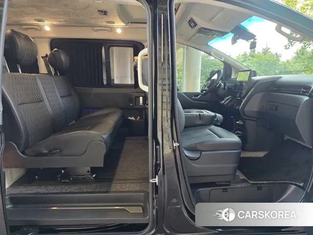 Hyundai Staria 2023 Черный из Кореи, фото 5