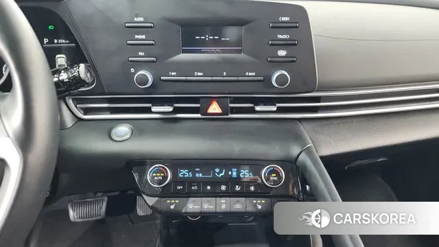 Hyundai Avante Hybrid (CN7) 2023 Белый из Кореи, фото 5