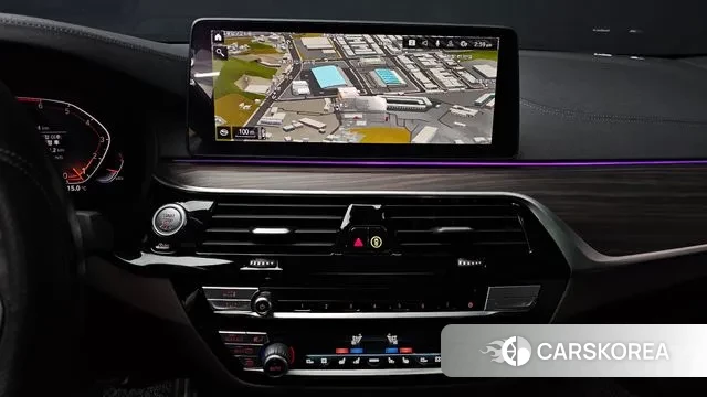 BMW 5 Series (G30) 2020 Белый из Кореи, фото 5