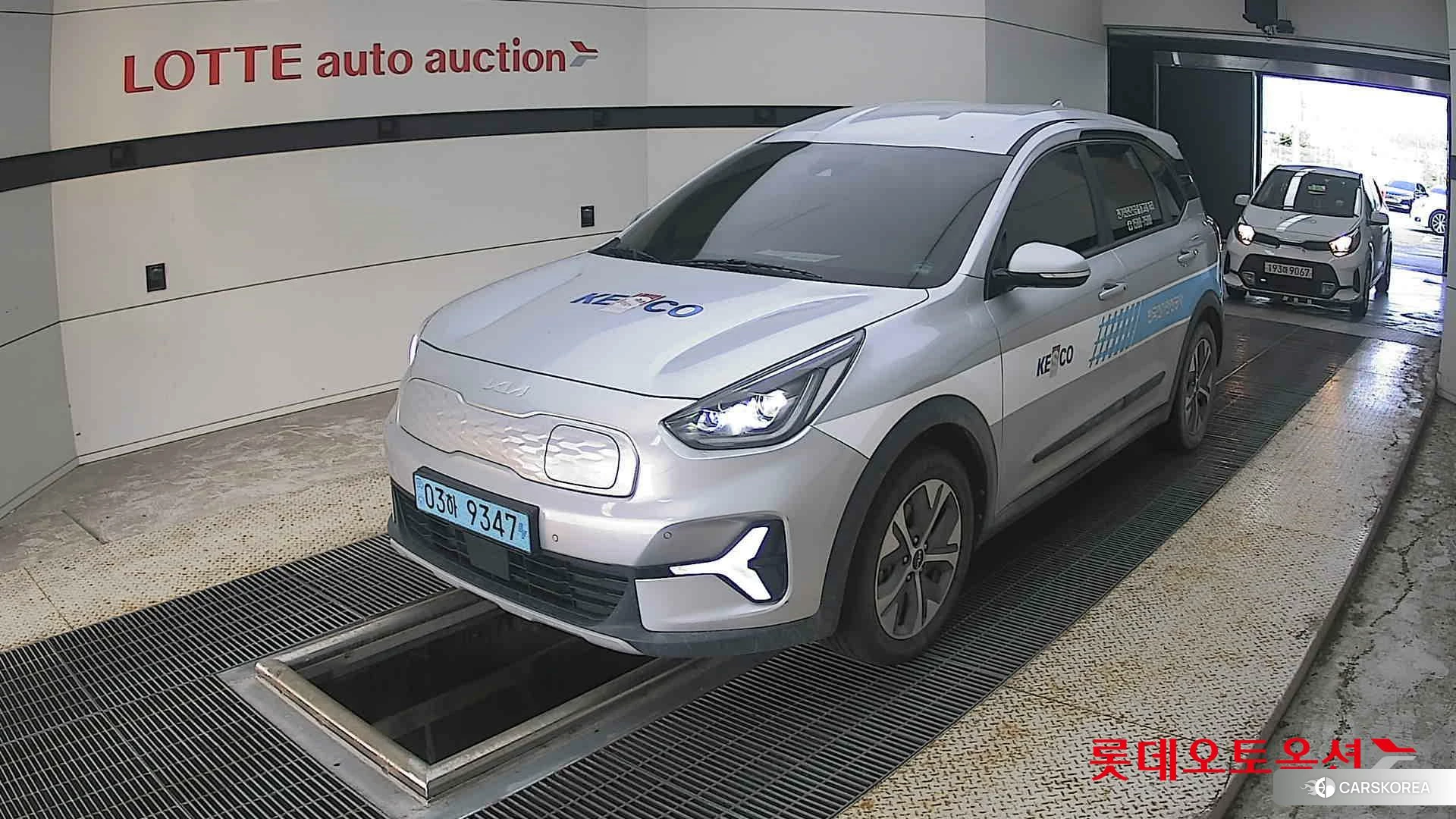 Kia Niro Plus 2023 Sparkling Silver из Кореи, фото 5