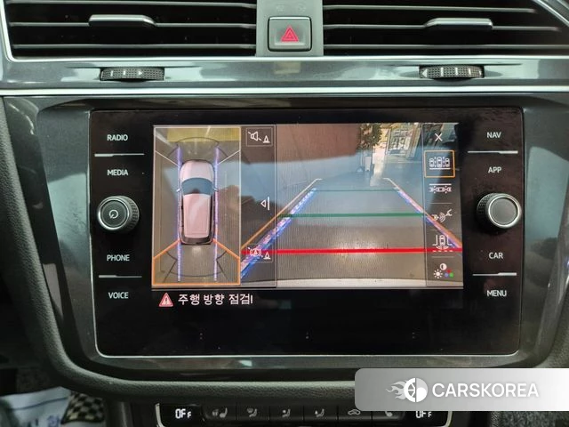 Volkswagen Tiguan second Generation 2018 Серебристо-серый из Кореи, фото 5