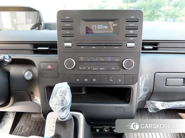 Hyundai Staria 2025 Серебристо-серый из Кореи, фото 5