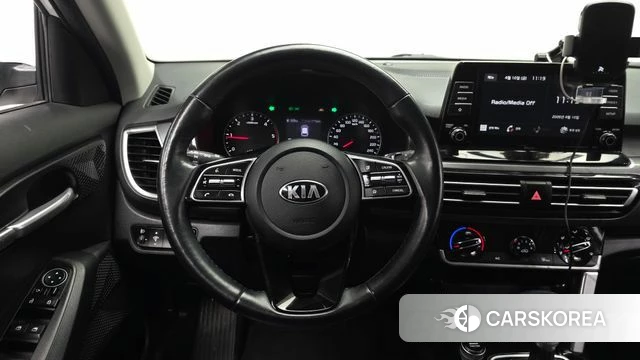 Kia Seltos 2020 Белый из Кореи, фото 5