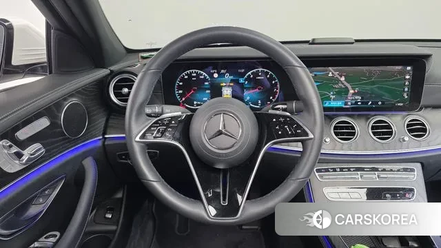 Mercedes-Benz E-Class W213 2023 Белый из Кореи, фото 5