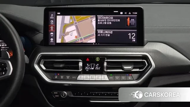 BMW X3 (G01) 2024 Светло-серебряный цвет из Кореи, фото 5