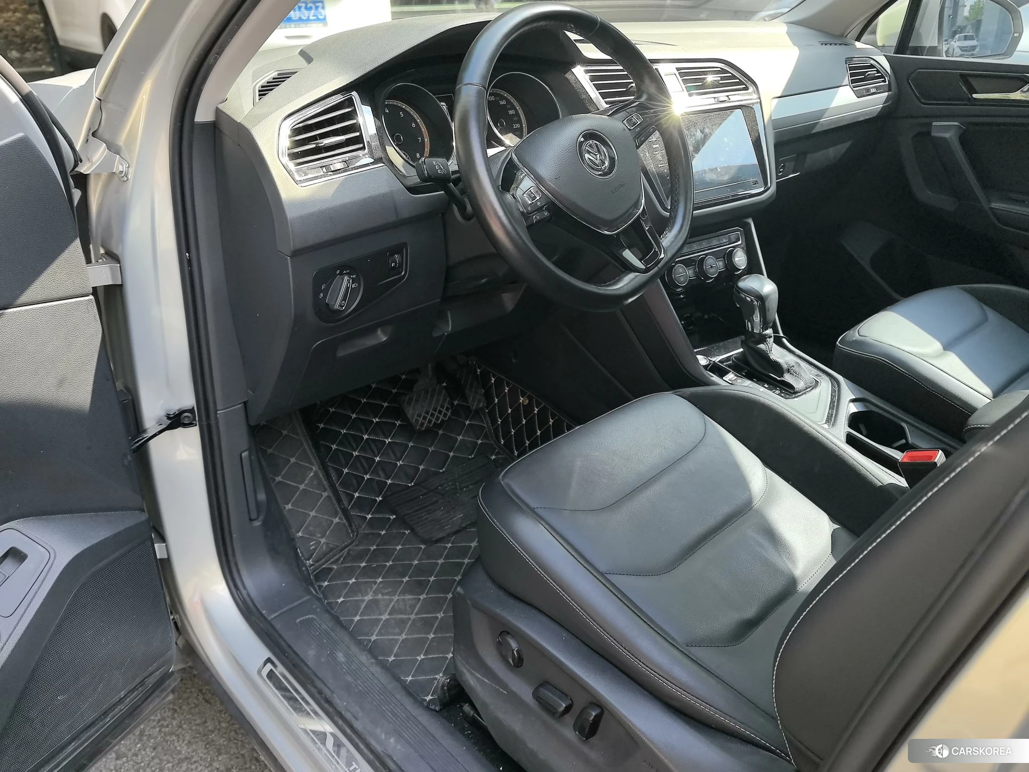 Volkswagen Tiguan L 2019 Шампань из Китая, фото 5