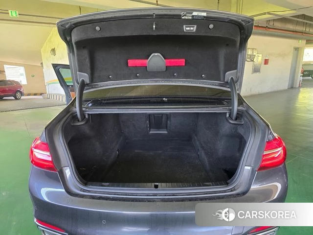 BMW 7 Series (G11) 2018 Серый из Кореи, фото 5