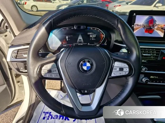 BMW 5 Series (G30) 2022 Белый из Кореи, фото 5