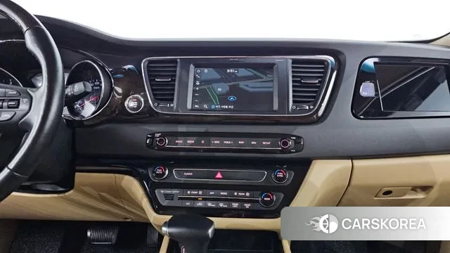 Kia The New Carnival 2018 Белый из Кореи, фото 5