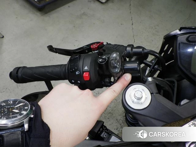 Проданный Suzuki SV650X 2018 из Японии, фото 4