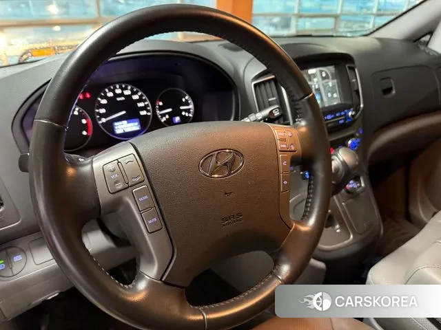 Hyundai The New Grand Starex 2018 Черный из Кореи, фото 5