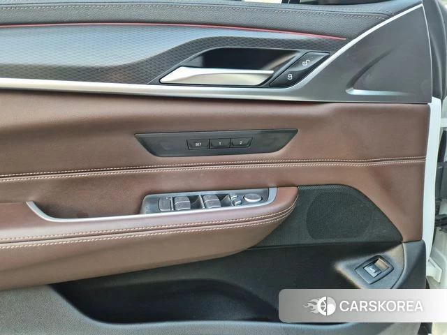 BMW 6 Series GT (G32) 2022 Белый из Кореи, фото 5