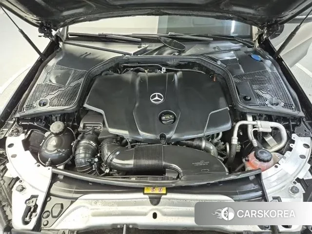 Mercedes-Benz C-Class W205 2018 Черный из Кореи, фото 5