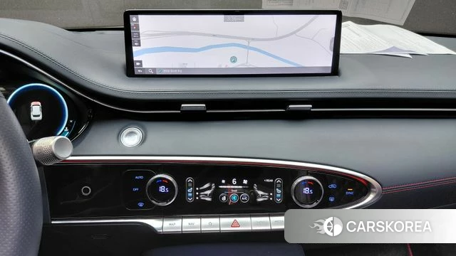 Genesis GV70 2023 Белый из Кореи, фото 5