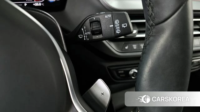 BMW 1 Series (F40) 2024 Серебристо-серый из Кореи, фото 5