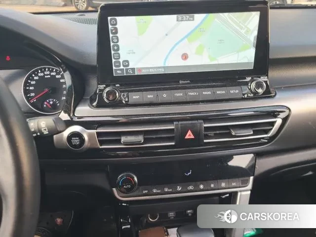 Kia Seltos 2022 Белый из Кореи, фото 5