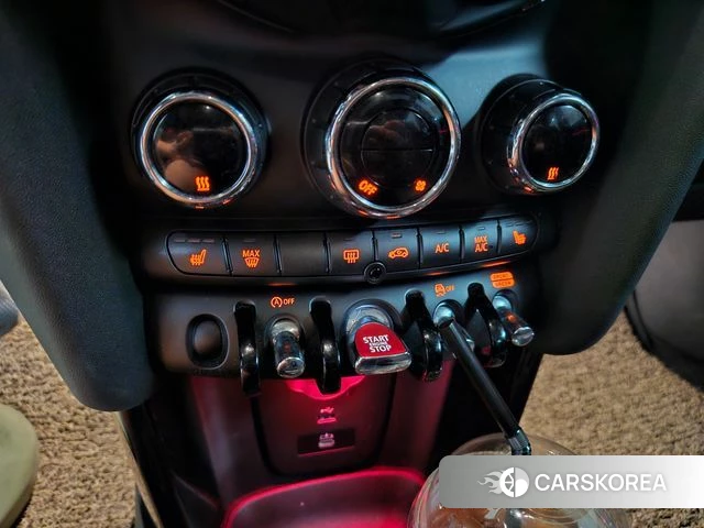 Mini Cooper 2022 Красный из Кореи, фото 5