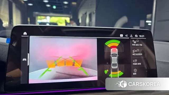 BMW 5 Series (G30) 2023 Белый из Кореи, фото 5